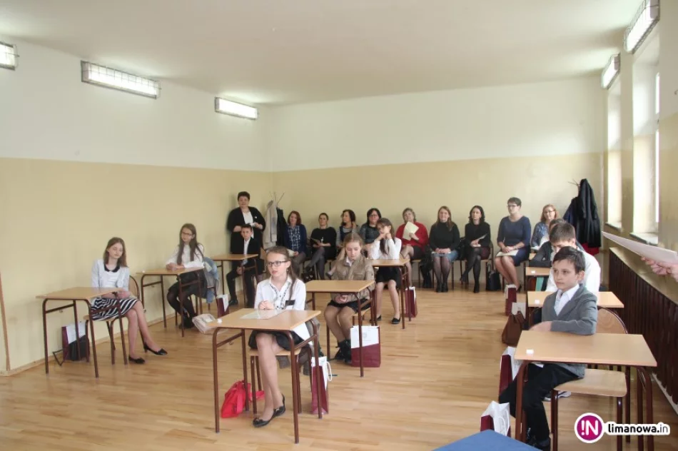 IV Gminny Turniej Ortograficzny w Zespole Szkół w Pisarzowej - zdjęcie 2