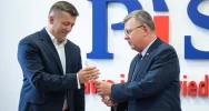 Symboliczne przekazanie władzy w strukturach partii - zdjęcie 5