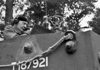 Generał broni patronem szkoły? - zdjęcie główne