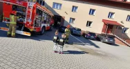Dzieci na porannej odprawie w PSP - zdjęcie 5