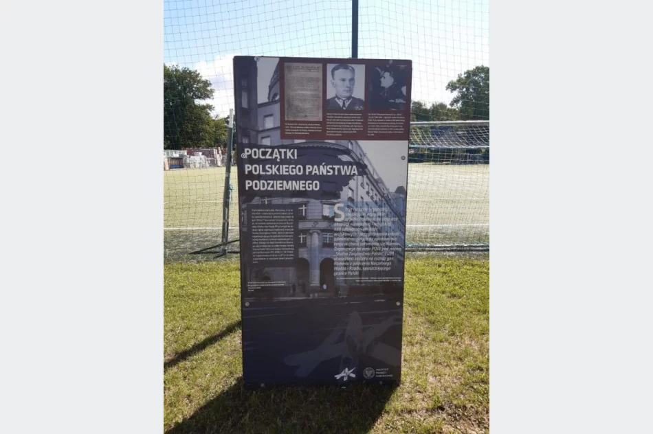 Można zwiedzać plenerową wystawę - zdjęcie 2