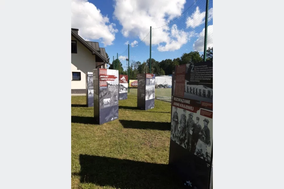 Można zwiedzać plenerową wystawę - zdjęcie 4