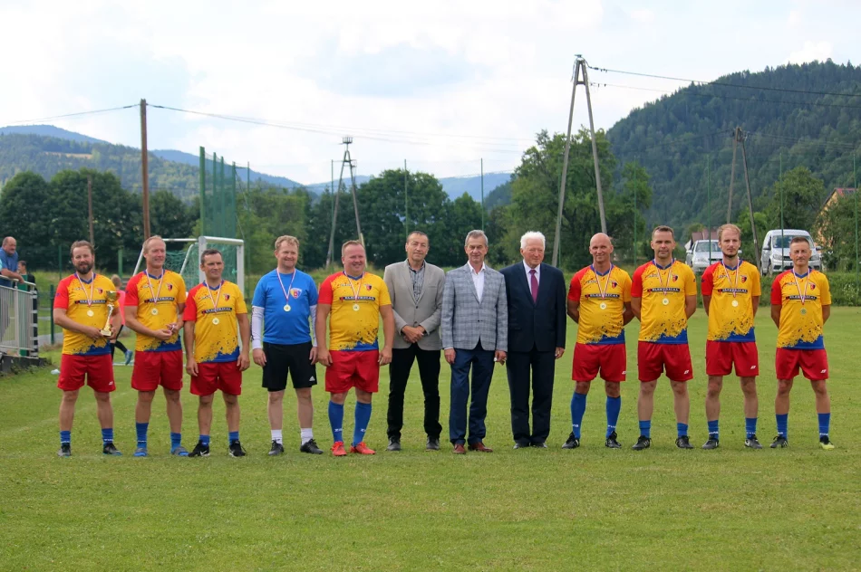 Walka oldbojów na jubileuszu - zdjęcie 5