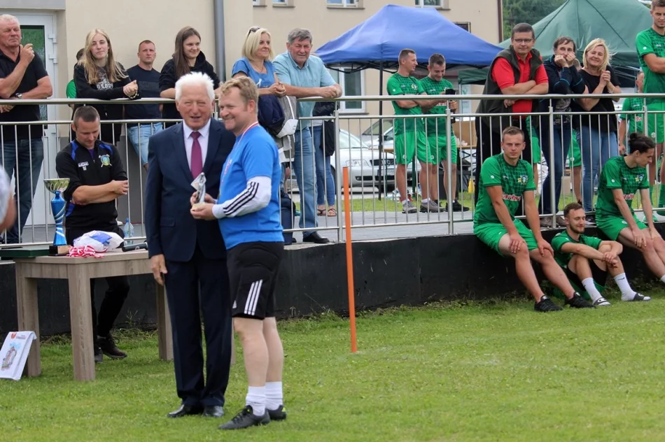 Walka oldbojów na jubileuszu - zdjęcie 7