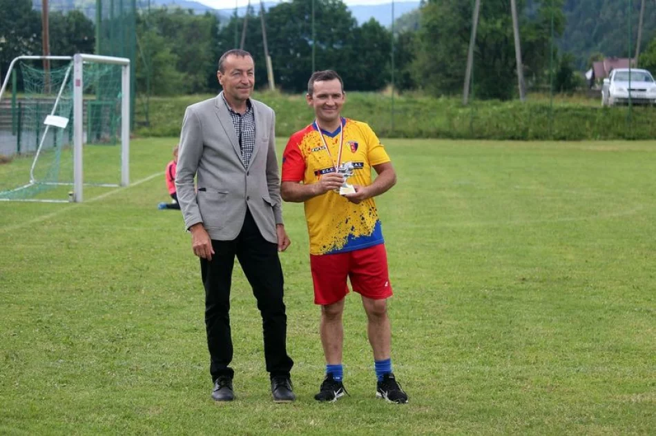 Walka oldbojów na jubileuszu - zdjęcie 8