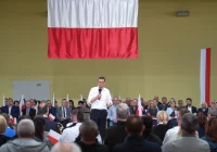 Premier zapowiada kolejne działania osłonowe w związku z drogą energią - zdjęcie główne