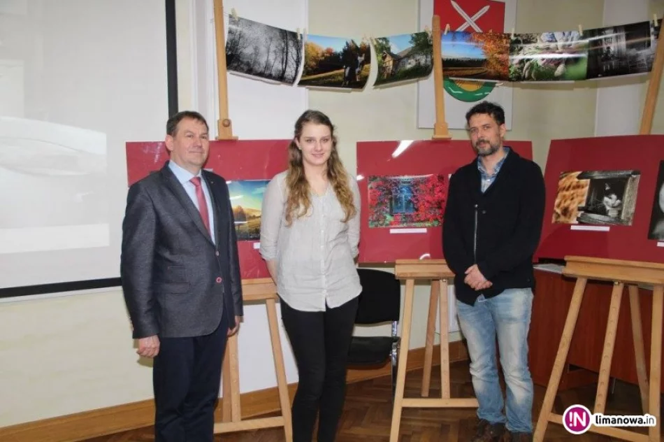 Wręczenie nagród laureatom II edycji Konkursu Fotograficznego - zdjęcie 4