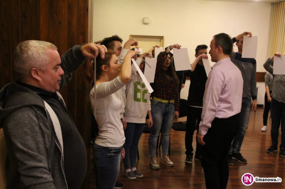 Warsztaty artystyczne Zespołu Regionalnego 'Limanowianie' im. Ludwika Mordarskiego - zdjęcie 2