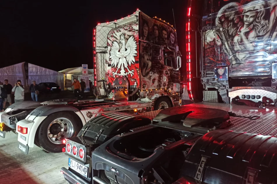 Unikatowe ciężarówki znów zachwycały na zlocie - zdjęcie 8