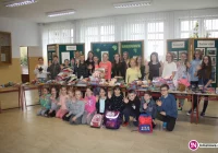 Zespoł Szkół w Męcinie propaguje pomaganie - zdjęcie główne