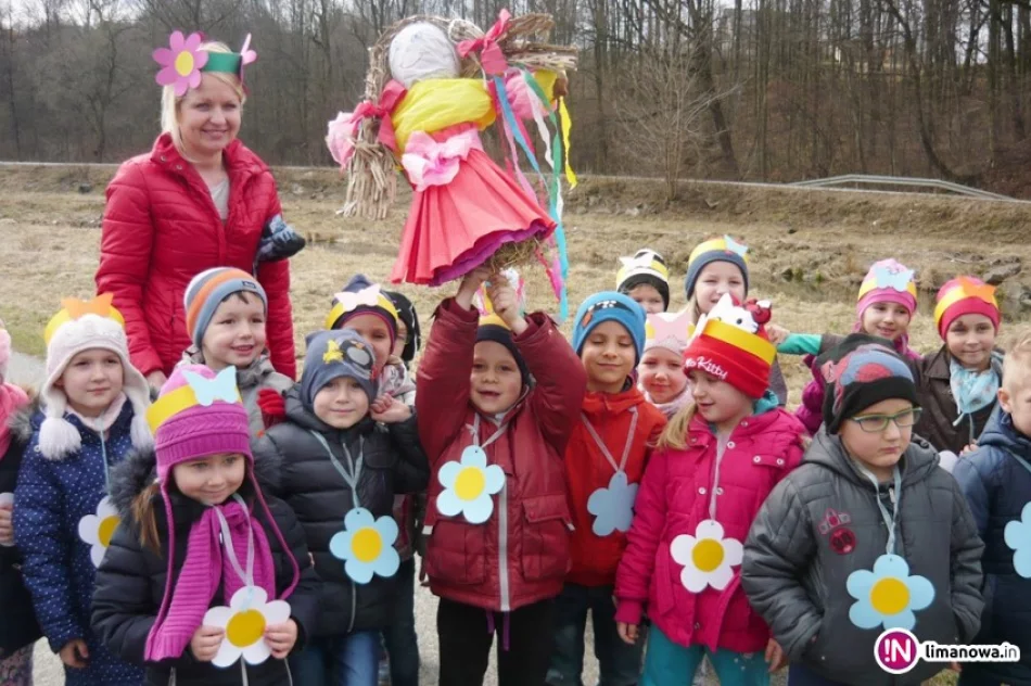 Powitanie wiosny w Miejskim Przedszkolu nr 2 - zdjęcie 4