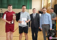 Gimnazjaliści z Pisarzowej nowymi Mistrzami Piłki Ręcznej!! - zdjęcie główne