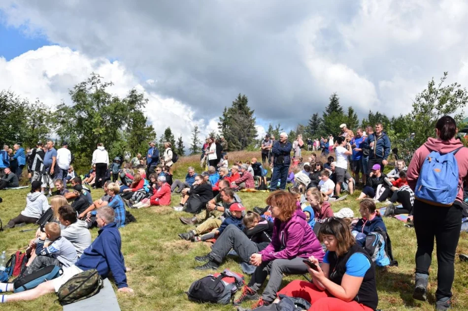 Turyści zawędrowali na Ćwilin - zdjęcie 5