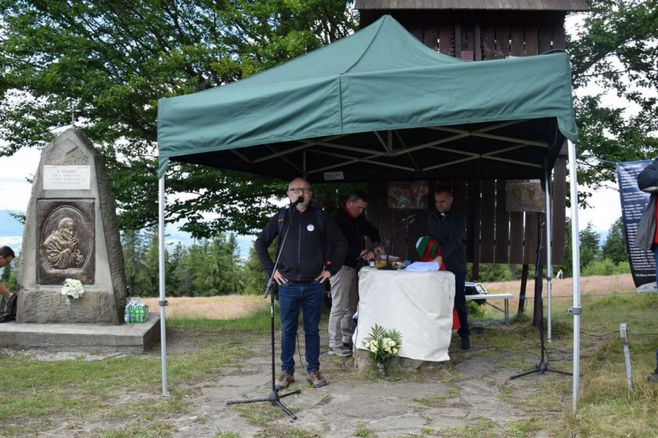 Turyści zawędrowali na Ćwilin - zdjęcie 6