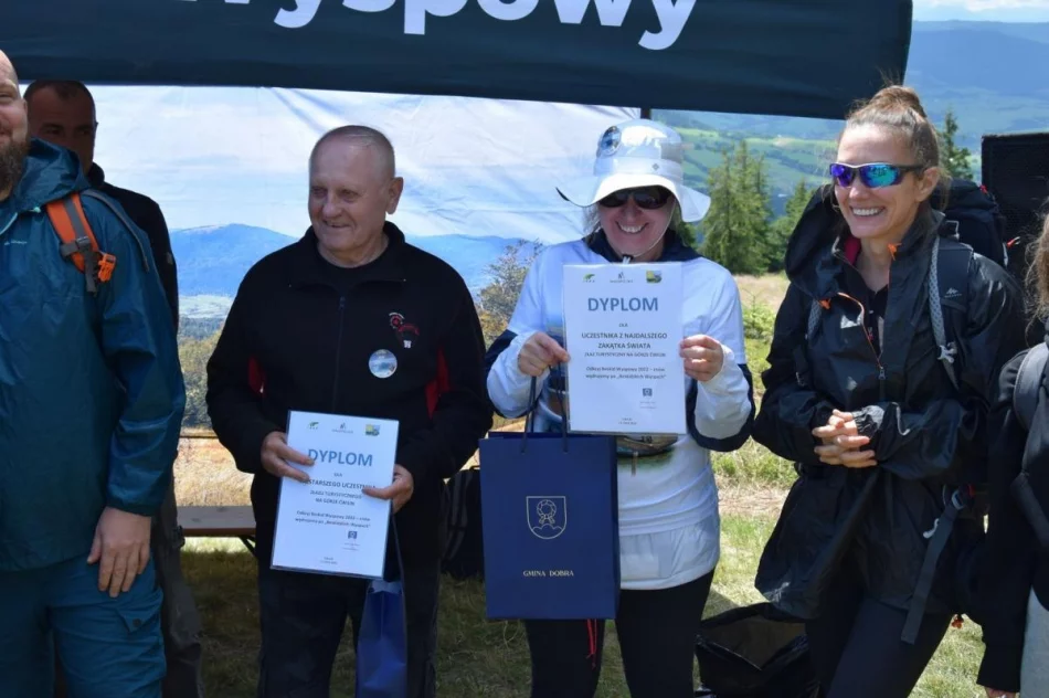 Turyści zawędrowali na Ćwilin - zdjęcie 17