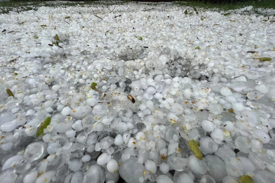 Intensywna burza nad Limanowszczyzną - zdjęcie 19