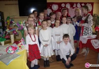 Wystawa prac uczestników warsztatów koralikowych w Domu Kultury w Pisarzowej - zdjęcie główne