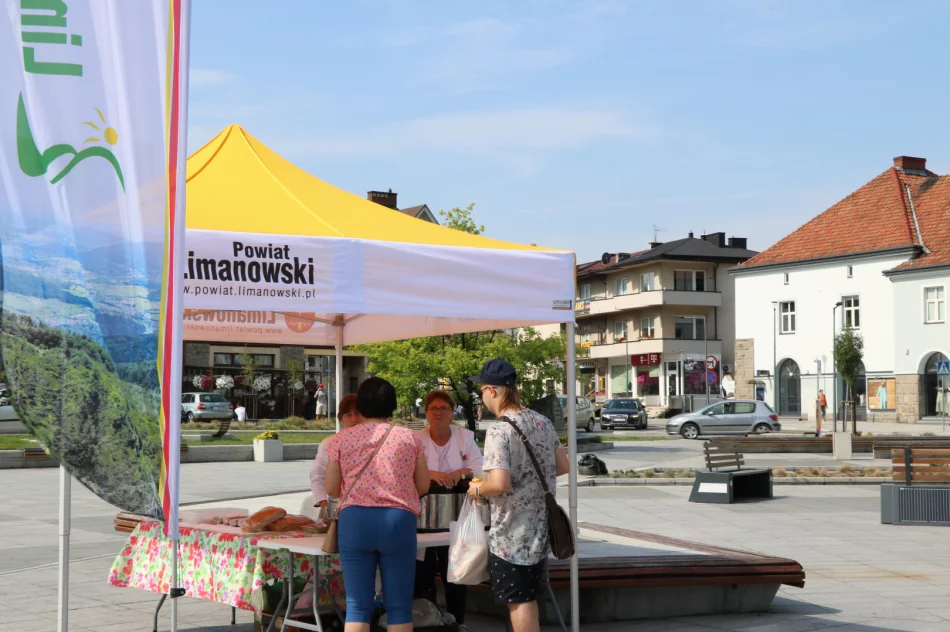 Gospodynie prezentowały lokalne potrawy - zdjęcie 3