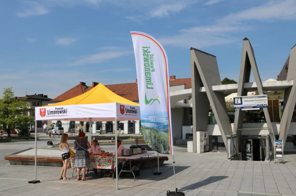 Gospodynie prezentowały lokalne potrawy - zdjęcie 5