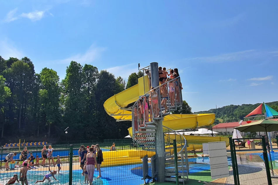 Szukają ochłody w strefie wodnych atrakcji - zdjęcie 4