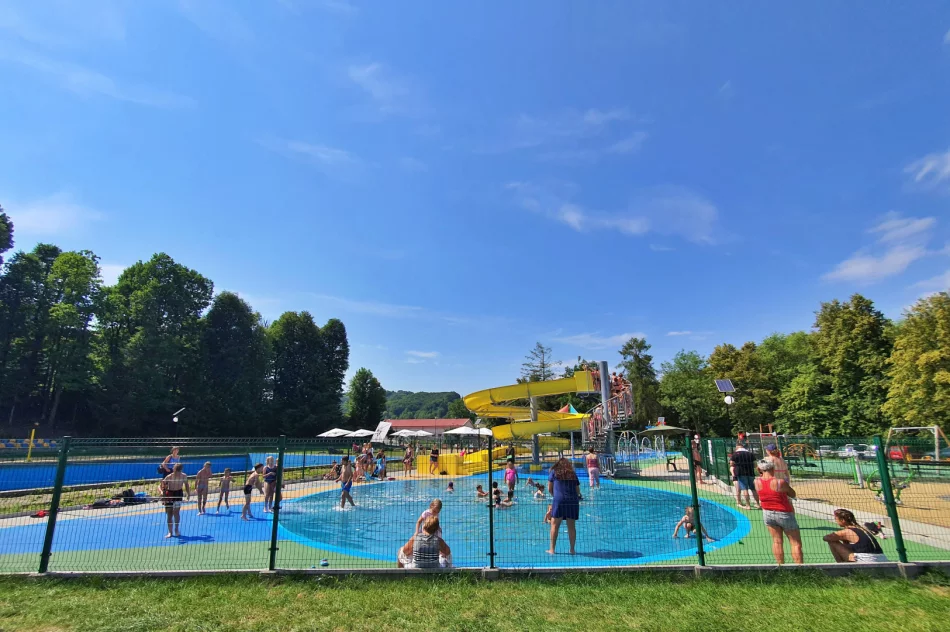 Szukają ochłody w strefie wodnych atrakcji - zdjęcie 7