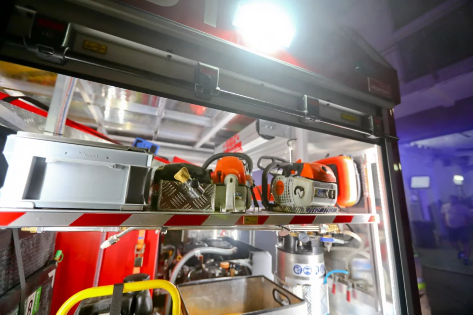 Druhowie cieszą się z nowego pojazdu - zdjęcie 3