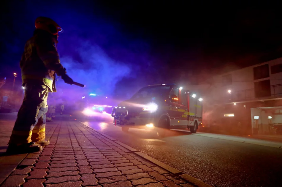 Druhowie cieszą się z nowego pojazdu - zdjęcie 6