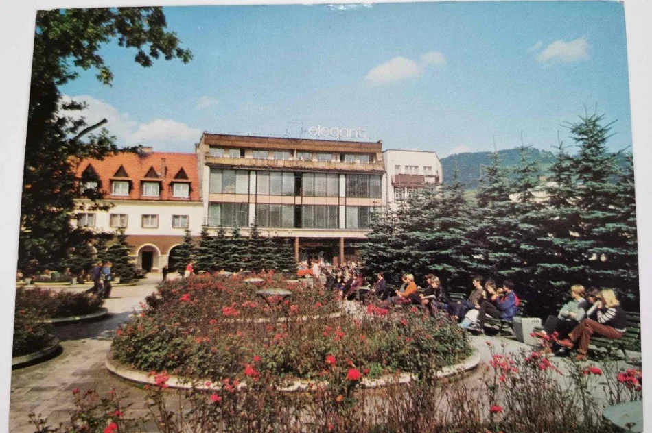 Internauci: miejski rynek "przypomina patelnię" - zdjęcie 9