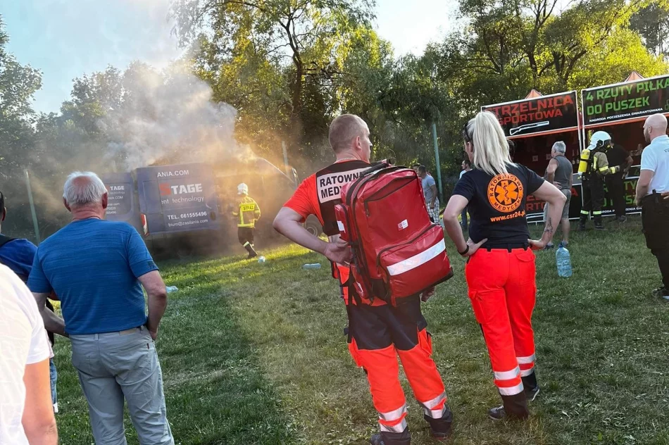 Pożar pojazdu podczas gminnej imprezy - zdjęcie 9