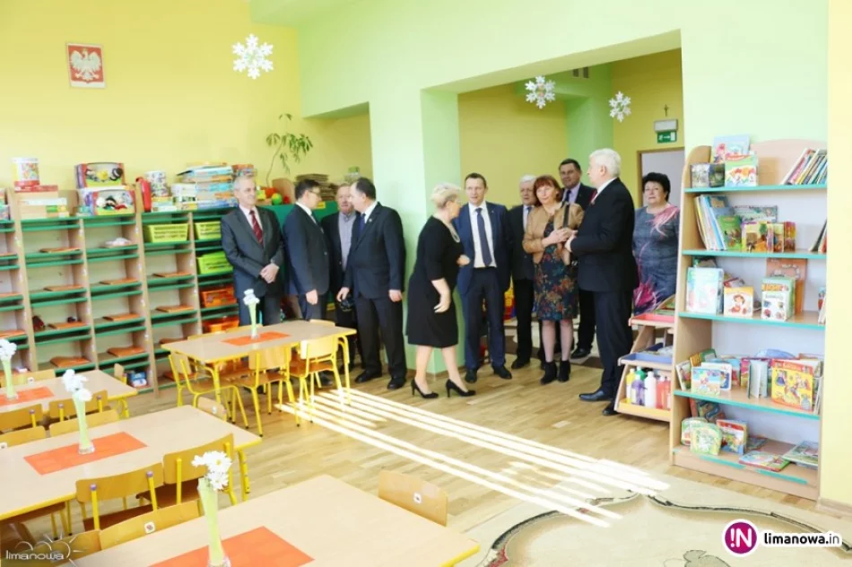 Wielkie świętowanie w Miejskim Przedszkolu Nr 2 - placówka otwarta po remoncie! - zdjęcie 3