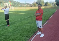 Dwóch testowanych zawodników sprawdzanych przez Limanovię - zdjęcie główne