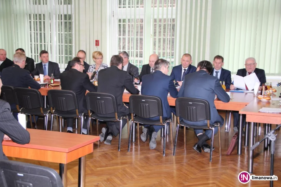 XV sesja Rady Gminy Limanowa - zdjęcie 3