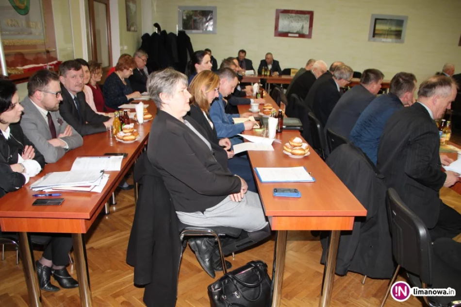XV sesja Rady Gminy Limanowa - zdjęcie 4