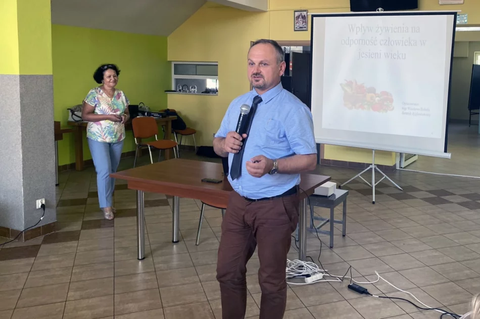 Wykład dietetyczki Wiesławy Bubuli w Świetlicy Wiejskiej w Pasierbcu - zdjęcie 3