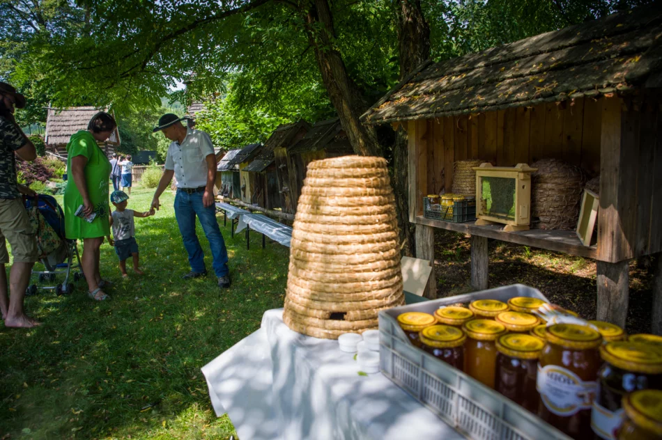 Zaproszenie na "Przędzenie w Rodzinnym Skansenie" - zdjęcie 4
