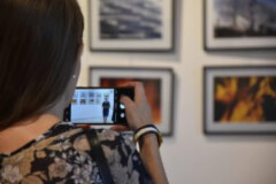 Trzy różne spojrzenia – wernisaż wystawy pt. ,,Widzenia” w Miejskiej Galerii Sztuki - zdjęcie 11