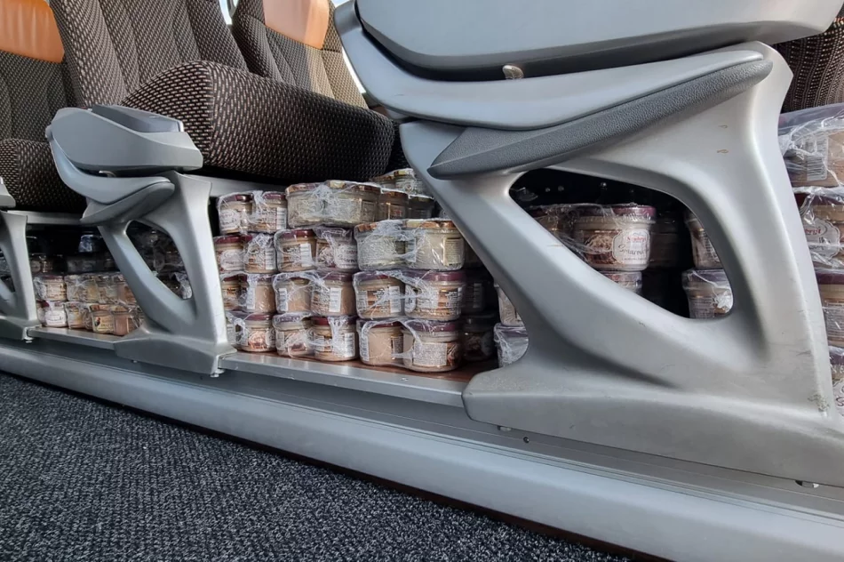 Kolejny raz pomoc humanitarna dotarła do Truskawca - zdjęcie 8