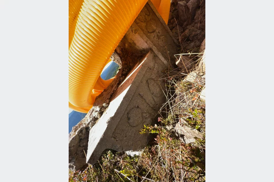 Skandal na Mogielicy! Na najpiękniejszej polanie powstaje budynek - zdjęcie 2