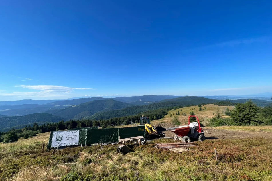 Skandal na Mogielicy! Na najpiękniejszej polanie powstaje budynek - zdjęcie 16