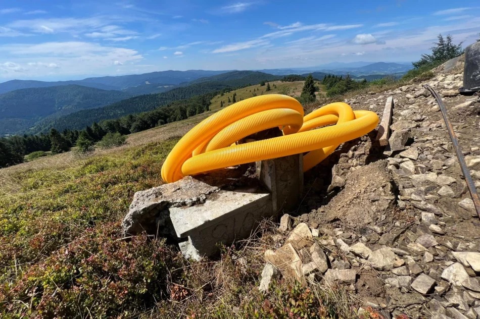 Skandal na Mogielicy! Na najpiękniejszej polanie powstaje budynek - zdjęcie 19