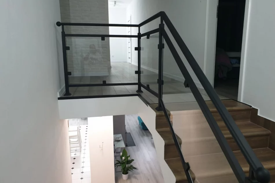 Ogrodzenia, bramy, balustrady, wiaty - zdjęcie 7