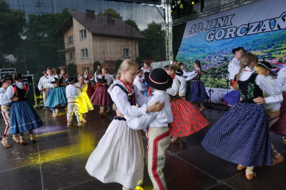 40. edycja imprezy pod znakiem jubileuszu zespołu - zdjęcie 6