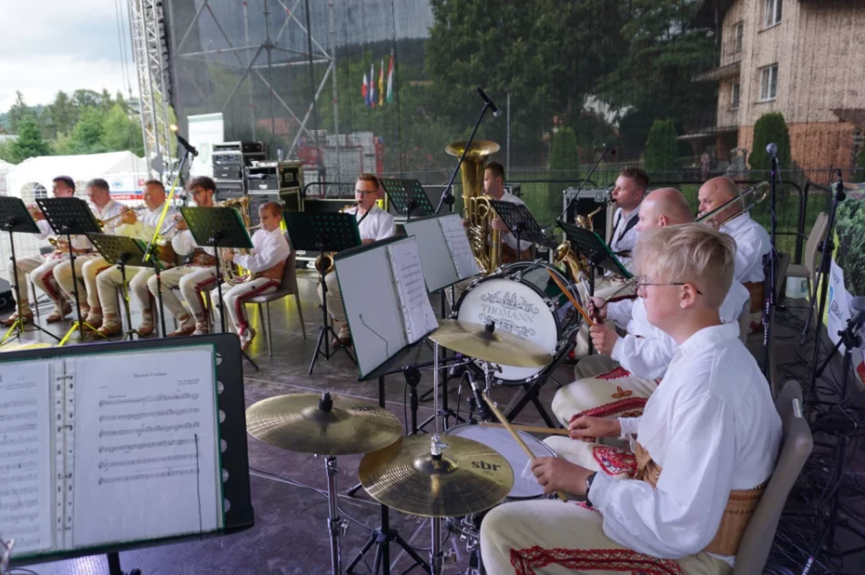 40. edycja imprezy pod znakiem jubileuszu zespołu - zdjęcie 9