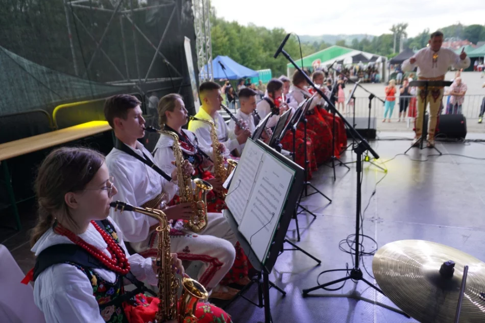 40. edycja imprezy pod znakiem jubileuszu zespołu - zdjęcie 10