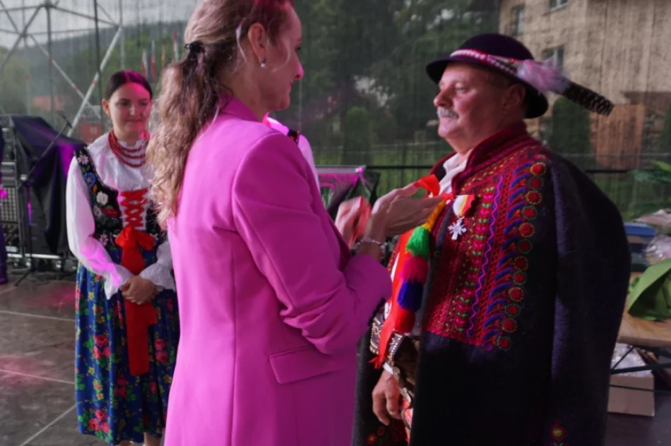 40. edycja imprezy pod znakiem jubileuszu zespołu - zdjęcie 19