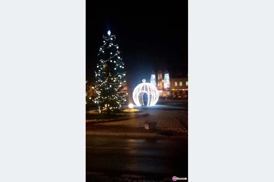 Świecąca bombka na limanowskim rynku - zdjęcie 2