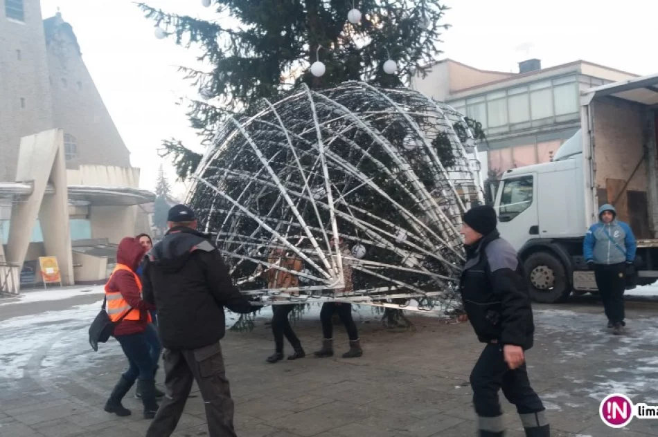 Świecąca bombka na limanowskim rynku - zdjęcie 3