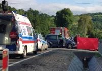 Zderzenie motocykla z osobówką na DK28 - zdjęcie główne