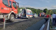 Motocyklista wyprzedzał, kierowca samochodu skręcał - zdjęcie 2