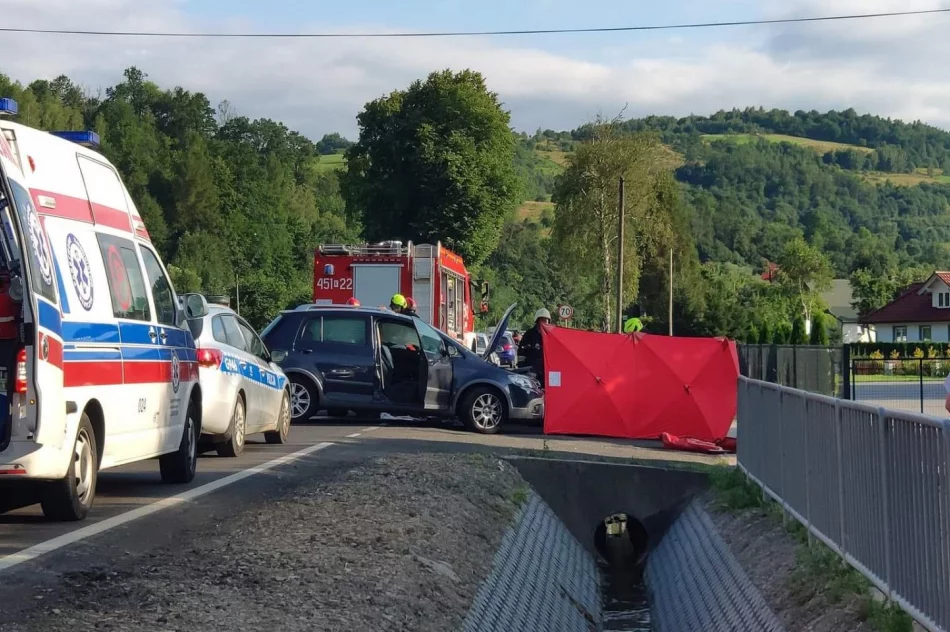 Motocyklista wyprzedzał, kierowca samochodu skręcał - zdjęcie 4